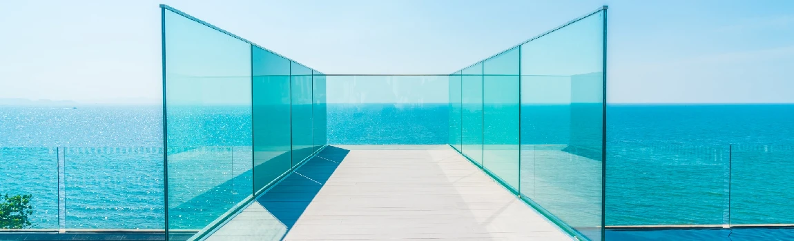 Customized Glass Pool Fence Repair Services in Sun City Center, FL